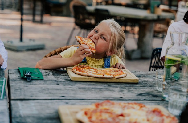 Knoestpizza-campinggeversduin.jpg